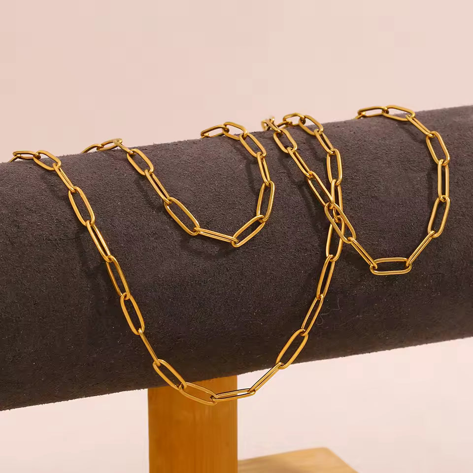 Fiadh Gold Paperchain set on display