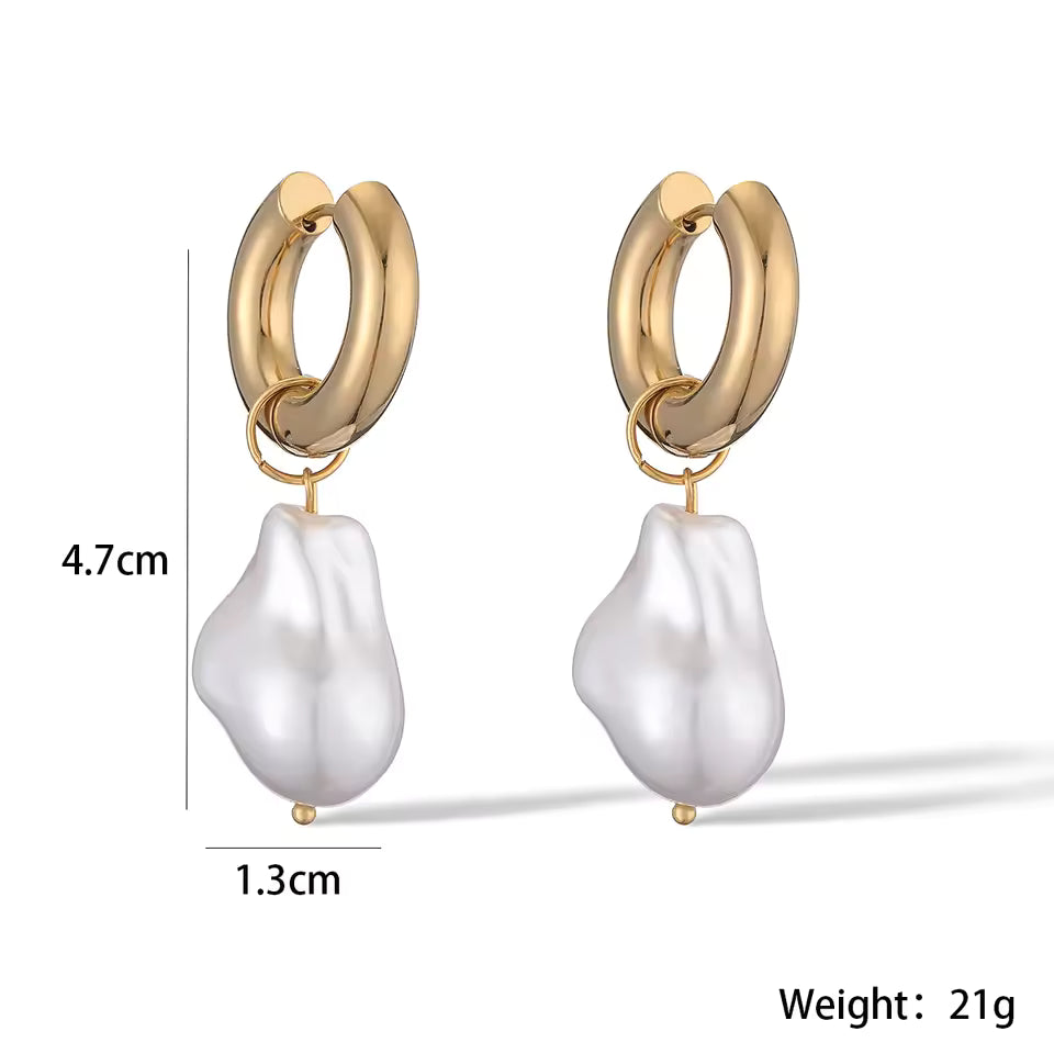 Gold hoop earrings with white pearls, showing measurements and weight on a white background.