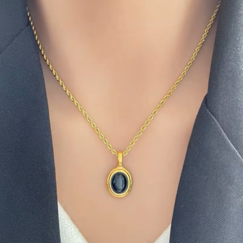Carolyn Necklace