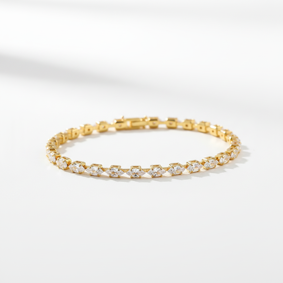 Sarah Bracelet Studio Shot